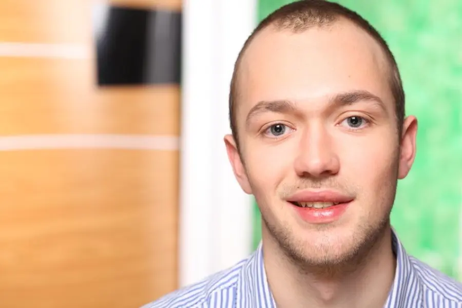 Cocktail vitamine E e proteine per rallentare la caduta dei capelli