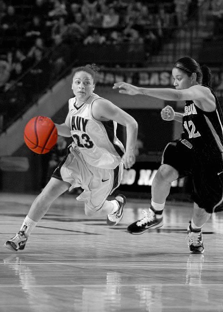 Riposo e ghiaccio spray per la "storta" alla caviglia