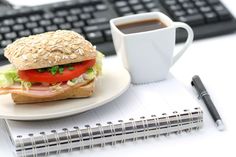 Pranzo in ufficio per 7,7 milioni di italiani