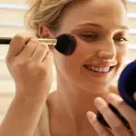 Come applicare il blush in base alla forma del viso