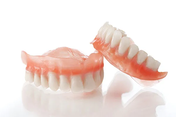 Protesi dentali: quante tipologie esistono?